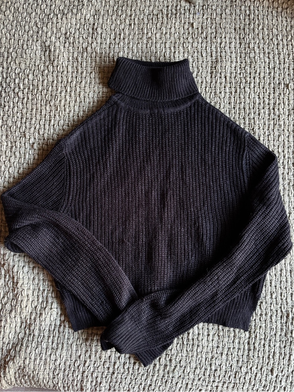 Black Turtleneck Ribbed cropped Sweater